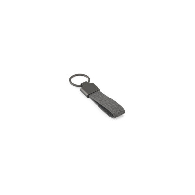 RAVEN. Rectangular-shaped keyring made of metal and recycled pet (30 recycled)